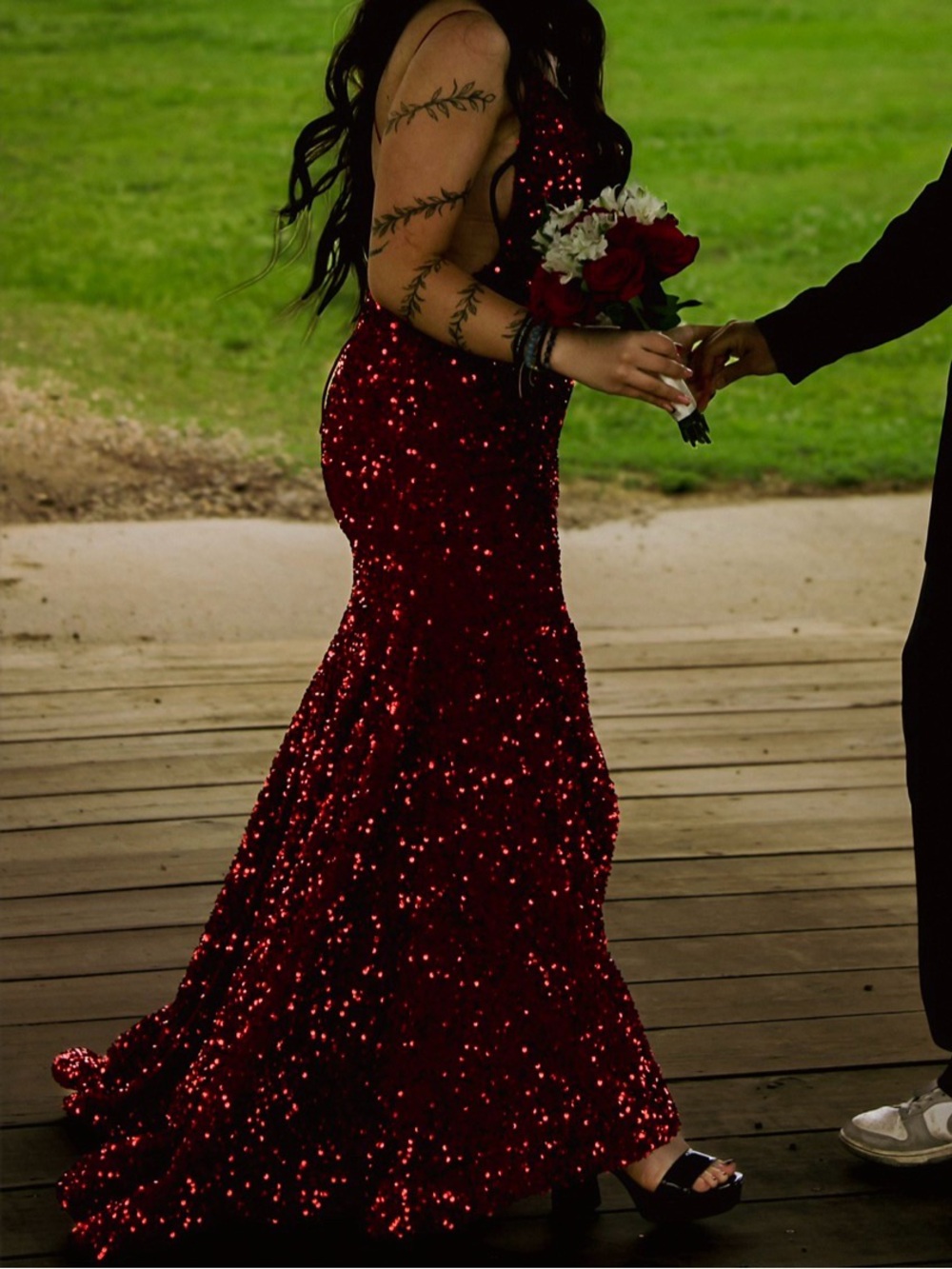 ✨Amarra Red Sequin Prom Dress - Size 00✨